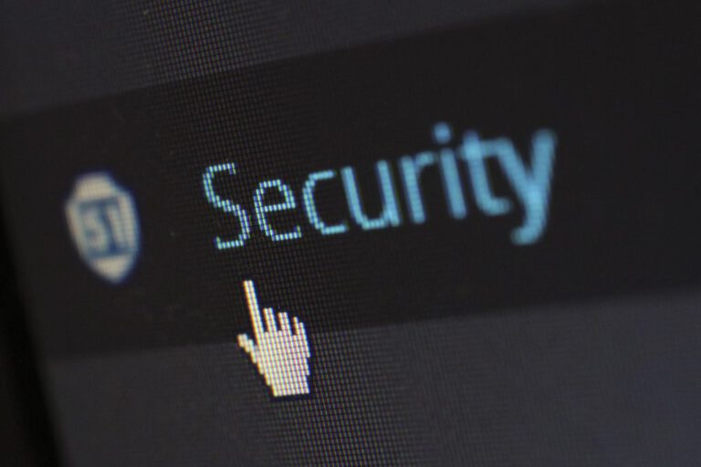 Assurance cyber risques entreprise - Assureurs Associés